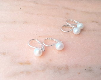 Boucles d'oreilles perles d'eau douce blanches argent massif (mariage)
