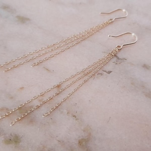 Boucles d'oreilles plaquées or -gold filled- chaînes longues fines pendantes CADEAU maman fille soeur maitresse nounou