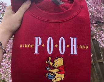 Camiseta bordada de Winnie the Pooh, sudadera con capucha con bordado de Winnie the Pooh desde 1966, regalo para fans del oso Pooh