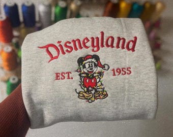 Disneyland Micky Weihnachten besticktes T-Shirt, Weihnachtsmann Micky Weihnachten Stickerei Sweatshirt, Micky Weihnachten Hoodie, Weihnachtsgeschenk
