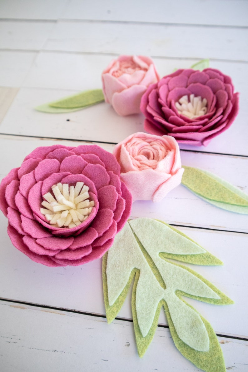 Peony Felt Flower PATTERN Template with Video Tutorial no-sew felt Pattern PDF, SVG cut file Party favors, wreaths, Cricut, Silhouette image 8