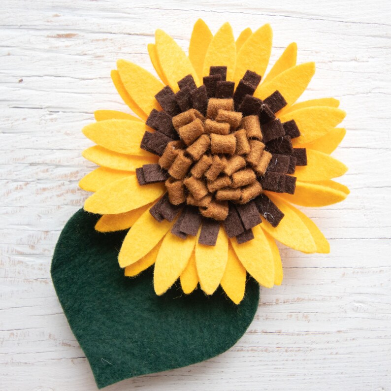 Sunflower Felt Flower PATTERN Templateno-sew felt Includes 2 Sizes Pattern PDF, SVG cut file Party favors, wreaths, Cricut, Silhouette image 4