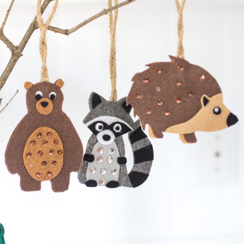 10 Woodland Animals PATTERN felt ornaments, PDF no sew ornament, SVG cut files, gift plushie, fox, owl, woodland nursery decor image 3