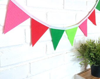 Watermelon birthday garland banner bunting, One in a melon birthday banner, Watermelon stand decor, summer party banner, Watermelon slice