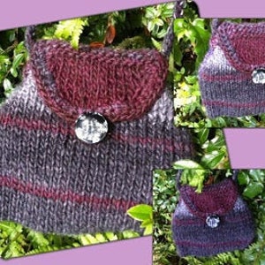 Umhängetasche, Unikat handgemacht, grau rot, MANHATTAN TIMES, Wolle, woolen art, Handytasche, nachhaltig, Geschenke Frauen, folk art, Urlaub