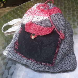 BORSA, unico fatto a mano, boho, grigio rosso, CATERINA NEL '62, arte unica, upcycling, sostenibile, primavera, arte popolare, corallo, anni sessanta, borsa immagine 4