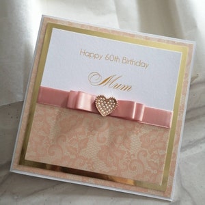 soixantième carte de maman de joyeux anniversaire | Papeterie de luxe en or rose | Carte personnalisée coeur de perle