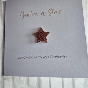 Carte de félicitations pour l'obtention du diplôme | votre cadeau de luxe vedette | Carte personnalisée en acrylique pailleté