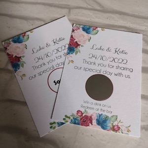 Mariage Gagnez un verre | Faveur florale de carte à gratter | Jetons de mariage personnalisés | Cartes-cadeaux de fête