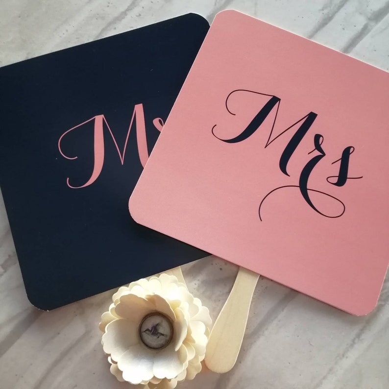 Mr / Mrs Wedding Day Game Paddle Fans Navy and Dusky Pink Game Cards Fun Wedding Photo Props Mrs and mr