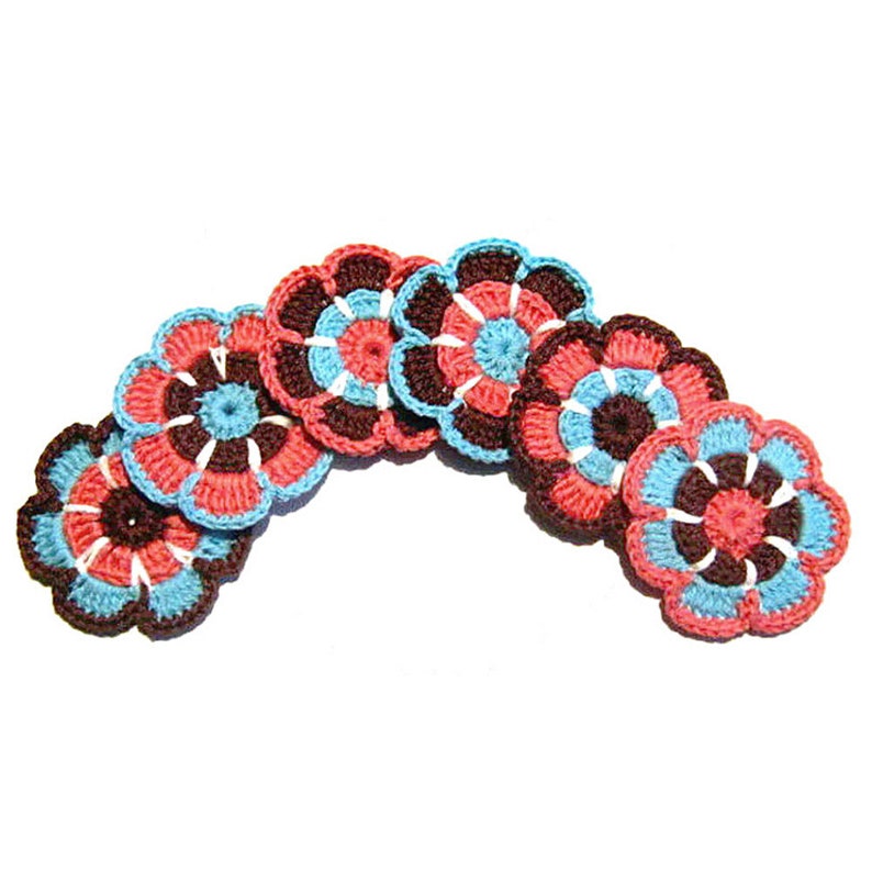 Set 6 colorful crochet flower appliques 2.3 inc Made in Italy Set 6 applicazioni fiori colorati all/'uncinetto