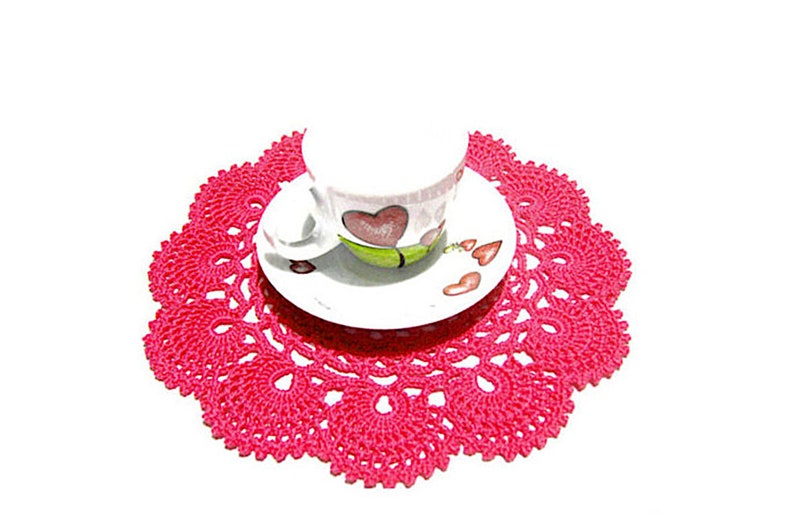 Small round Hot Pink crochet doily in cotton 8.6 inc (22 cm) for Home Decor - CHOICE OF COLORS - Made in Italy