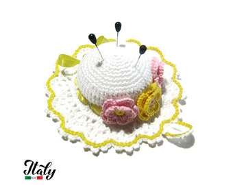 White and Yellow crochet hat pincushion in cotton 4.5 inc (13.5 cm) for Sewing Lovers - Made in Italy