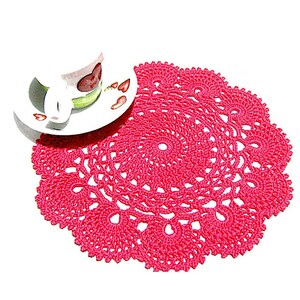 Small round Hot Pink crochet doily in cotton 8.6 inc (22 cm) for Home Decor - CHOICE OF COLORS - Made in Italy