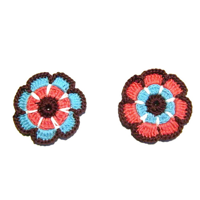 Set 6 colorful crochet flower appliques 2.3 inc Made in Italy Set 6 applicazioni fiori colorati all/'uncinetto