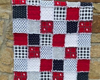 Oklahoma Rag Quilt-Sooners-Baby Blanket-Toddler Quilt-Tailgate-Stadium Blanket-Lap Quilt-Crimson-Flannel