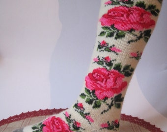 SUPER PRICE Angora Wool Women Knit and Felt Stockings with Red Rose flower of Natural quality Angora yarn Knee socks for warmth and comfort