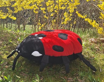 Pluche kussen lieveheersbeestje 50 cm / 19,7 inch