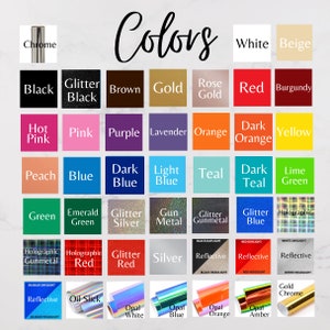 Pu&ograve; includere: Una tabella colori che mostra varie opzioni di vinile etichettate con testo che include Chrome, White, Beige, Black, Glitter Black, Brown, Gold, Rose Gold, Red, Burgundy, Hot Pink, Pink, Purple, Lavender, Orange, Dark Orange, Yellow, Peach, Blue, Dark Blue, Light Blue, Teal, Dark Teal, Lime Green, Green, Emerald Green, Glitter Silver, Gun Metal, Glitter Gunmetal, Glitter Blue, Holographic, Holographic Gunmetal, Holographic Red, Glitter Red, Silver, Reflective, Oil Slick, Opal White, Opal Blue, Opal Orange, Opal Amber e Gold Chrome.