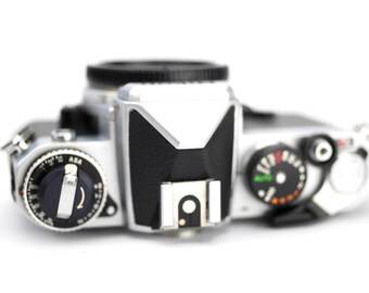 コクサイ NEW 44MAGNUM カタログ+Nikon FE フィルムカメラ Interview: Kenichi Soejima, Nikon Z f Camera Designer - COOL