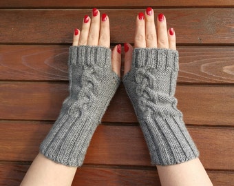 Gray fingerless gloves- Cable knit gloves - wrist warmers hand knitted - women arm warmers - fingerless gray mittens - Ladies winter gloves