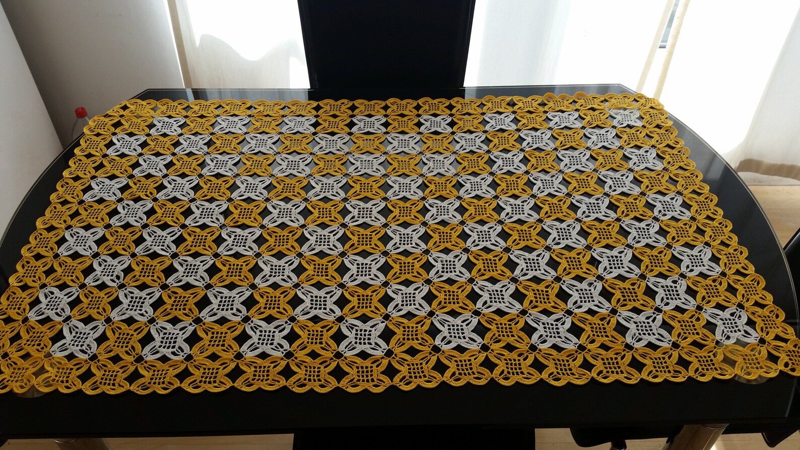 110 / 66 cm 43 / 26 inches crochet tablecloth crocheted