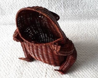 Wicker Frog Basket Standing Up Or Sitting Down Dark Weave Wicker