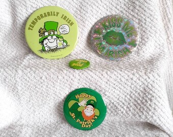 Verde es un buen juego de 4 botones Irish St. Patrick's Day Pinbacks Leprechaun Badges