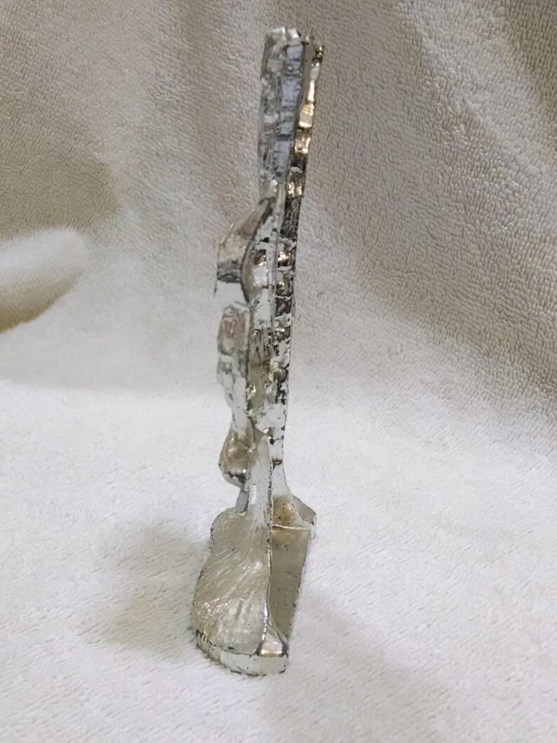 Pretty Silvery Owl In Tree Earing Storage