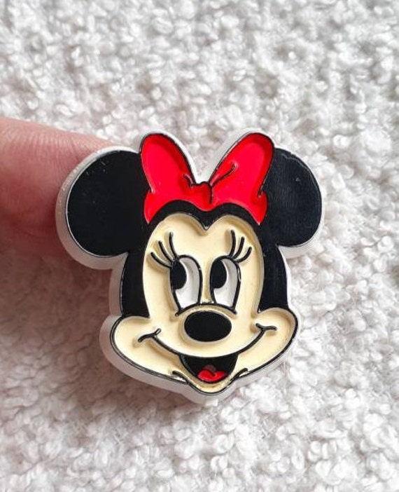 Minnie Mouse Head Plastic Vintage Disney Pinback - Gem