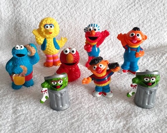 Lot Sesame Street Figures Ernie Big Bird Oscar Cookie Monster Elmo Applause Wilton Mixed Lot