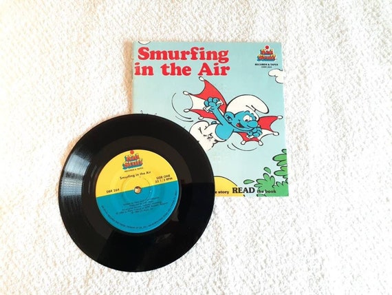 Smurfs Vintage 1984 Collectible Smurfing in the Air Read-along Book w record