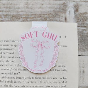 Girly Magnetic Bookmark - Soft Girl Magnetic Bookmark - Coquette Bow Bookmark - Soft Girl Era Bookmark - Reader Gift - Cute Bookmark