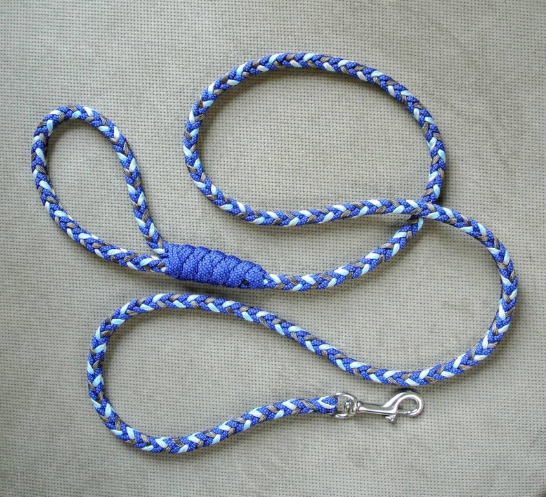 CUSTOMIZABLE Paracord Dog Leash Handmade Out of 550 Paracord. Etsy