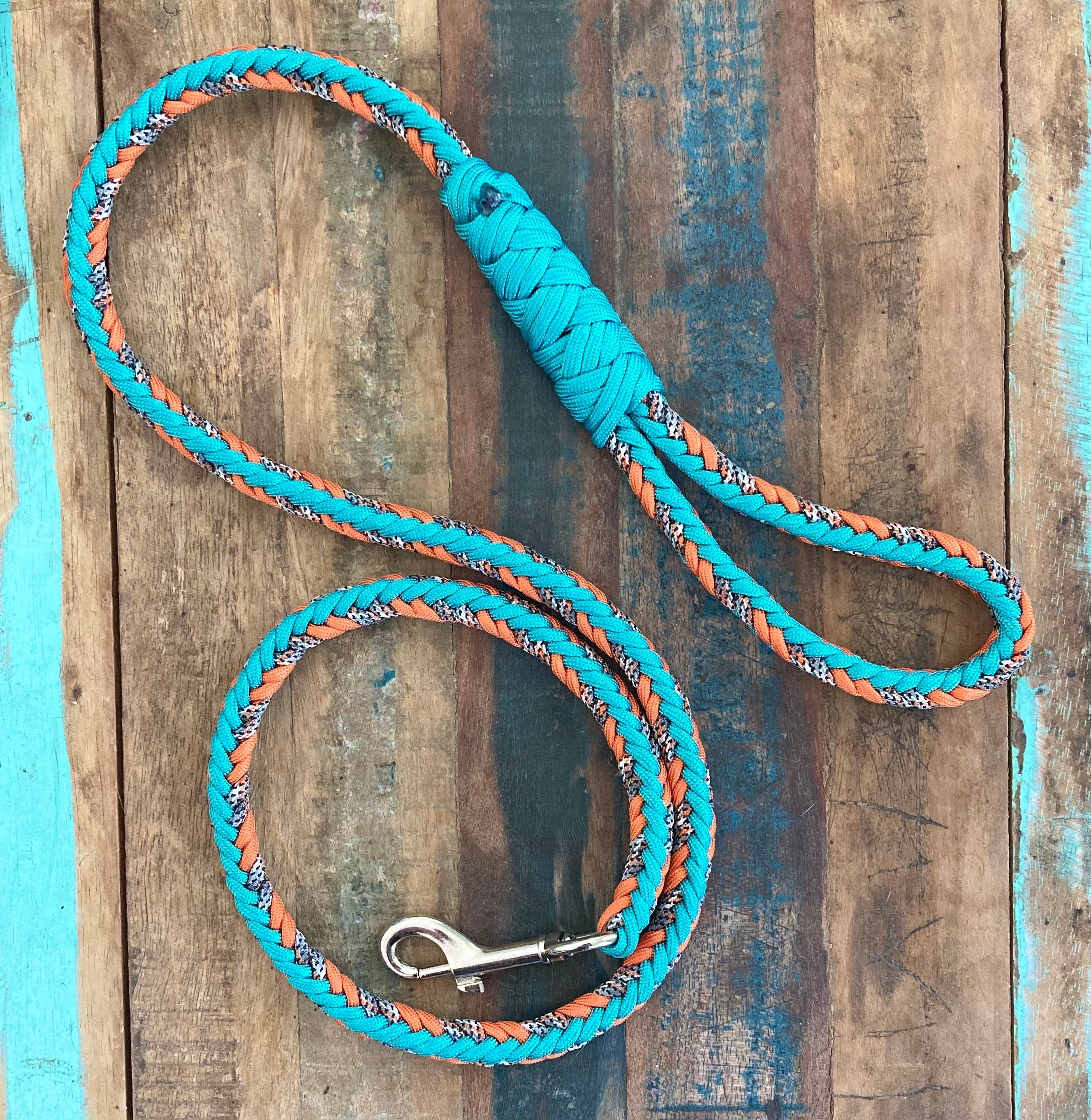 paracord for dog leash