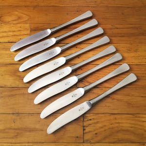 WMF FINESSE Germany - 8 SATIN Stainless Cromargan Dinner Knives - Frasers Henckles