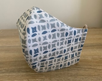 Cool Breeze -  GOTS Certified Organic Cotton Face Mask - Four Layers - Adjustable Ties & Shapable Nose