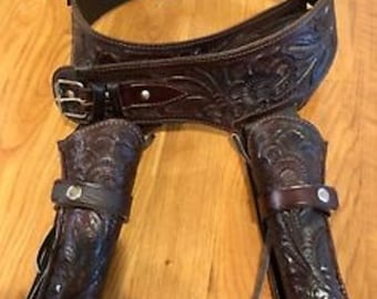 22 Caliber Brown Handmade/Hand Tooled Western/Cowboy Action Hollywood Style Leather Double Gun Holster and Belt