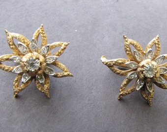 Vintage Coro Signed Flower Gold Tone Clip Earrings