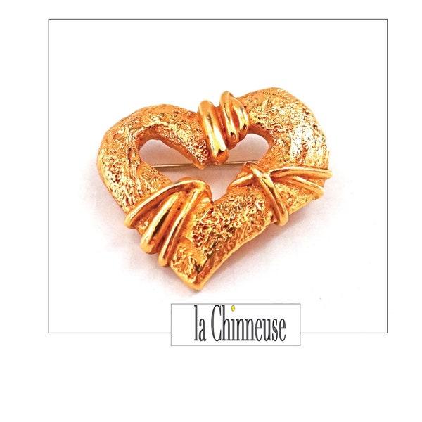 CHRISTIAN LACROIX BROCHE; Gold Heart Brooch; Vintage 80s; For her; Vintage French; French Signed.