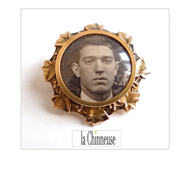 BROCHE PORTE-PHOTO; Bijou Ancien Époque & Style Art Nouveau; Années 1920; Pour Elle ou Lui; Ancien Bijou Français.