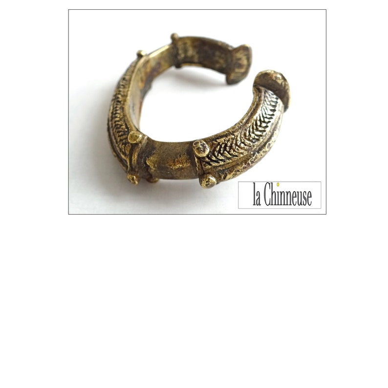 ETHNISCHE MANSCHETTE aus BRONZE Antikes Manschettenarmband Frühes 20. Jahrhundert Stammes-Armband Sammlungsstück. Bild 1