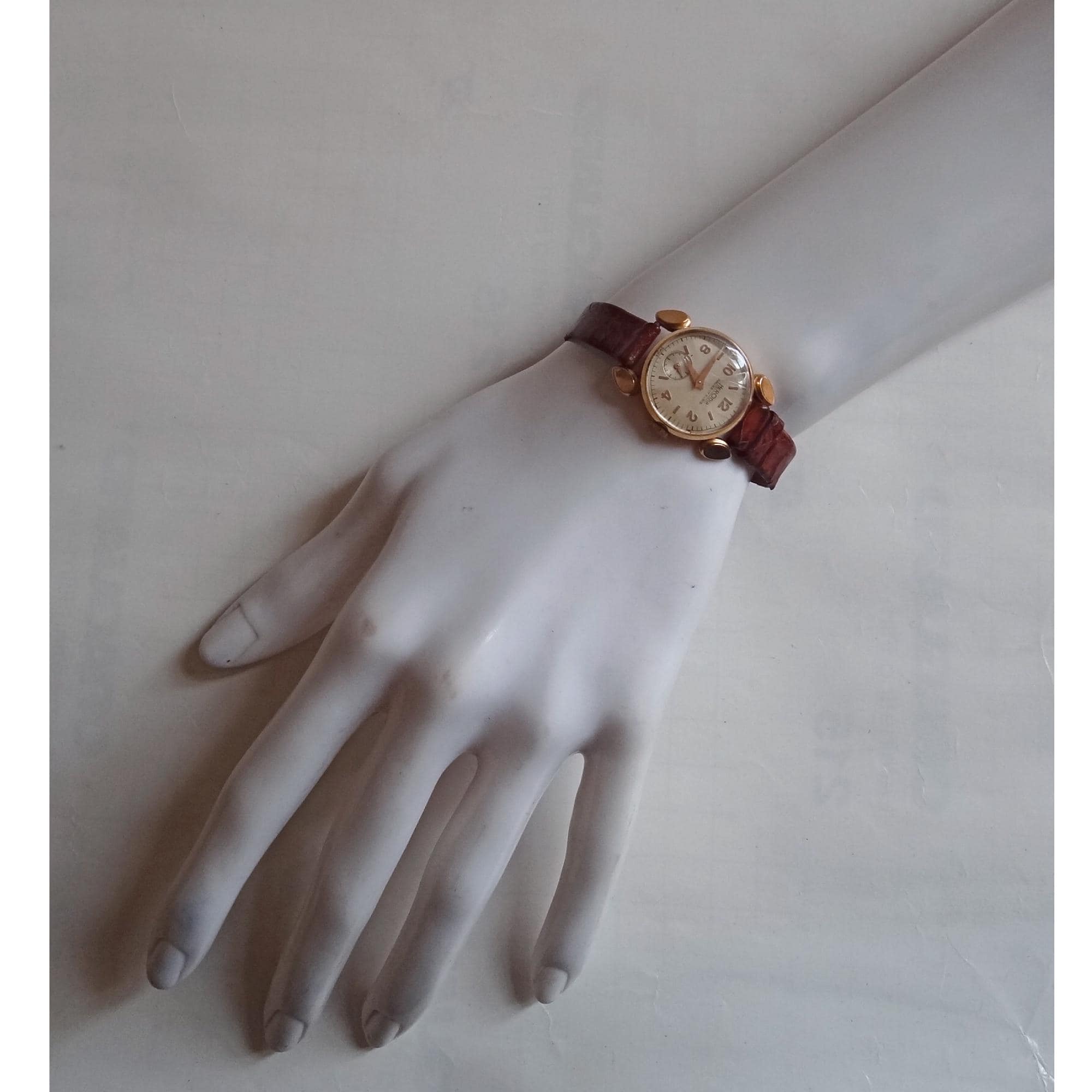 HERODIA Women's Wristwatch; 18 Carat Gold Case, Vintage Swiss