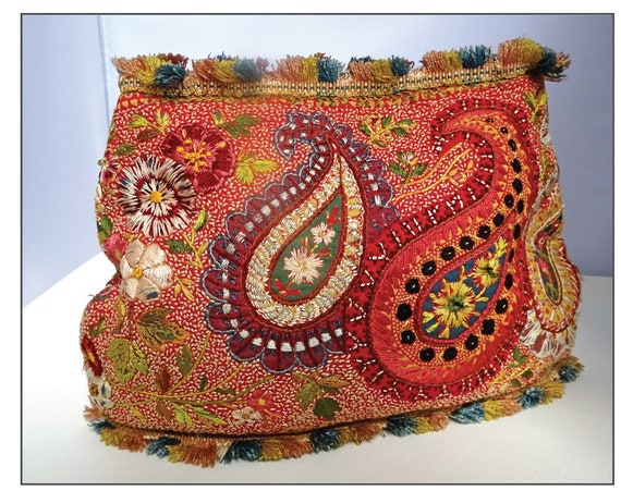 OLD EMBROIDERED POUCH; Rare Entirely Hand Embroid… - image 6