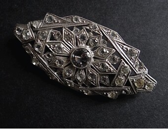 Broche Ancienne Art Déco Années 1930 - Métal Argenté Avec Brillants - Occasion