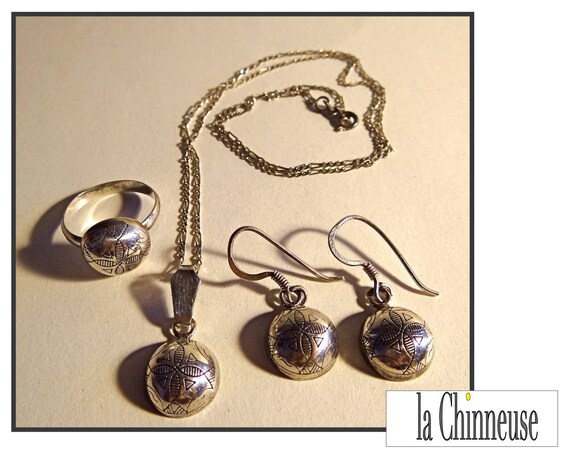 VINTAGE TOUAREG SET / Silver Necklace, Ring and Earrings / 1960s 