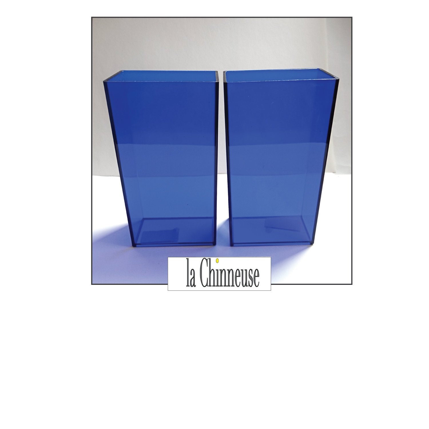 Vintage 2 Vases en Plexi Bleu; Années 90; Paire de Vases Vintage Rectangulaires; Décoration Design; 