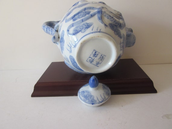 Vintage Chinese Handpainted Blue /& White Dragon Handle Porcelain Small Mug