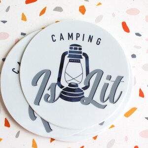 Acampar está iluminado