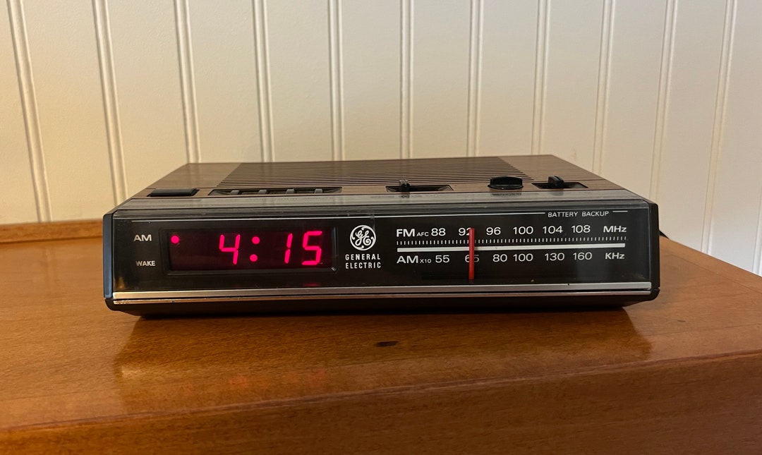 Vintage General Electric Wood Grain Alarm Clock Radio GE Model Etsy